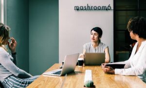 Gorgeous Linen Gloves